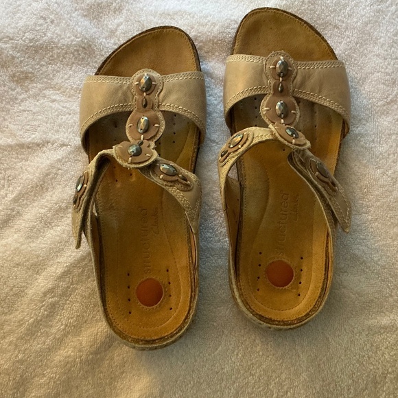 Clarks Shoes - Clarks sandals